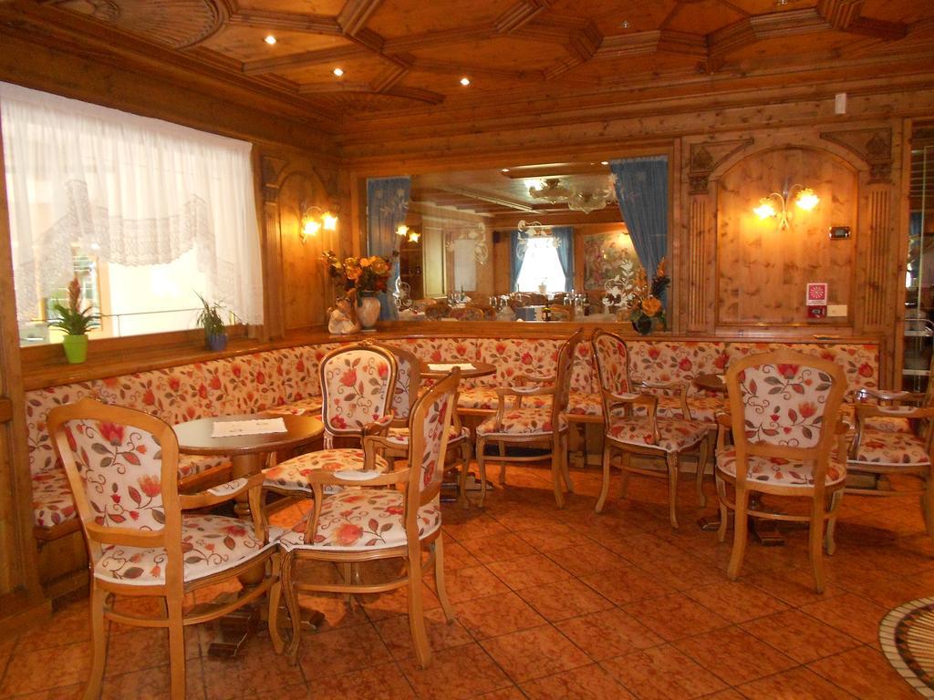 Hotel San Marco Passo San Pellegrino Buitenkant foto