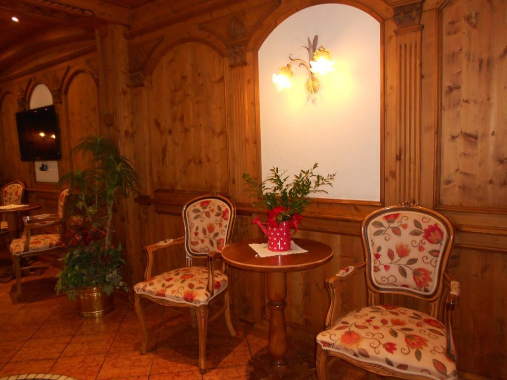 Hotel San Marco Passo San Pellegrino Buitenkant foto